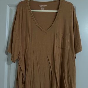 American Eagle V Neck Tee